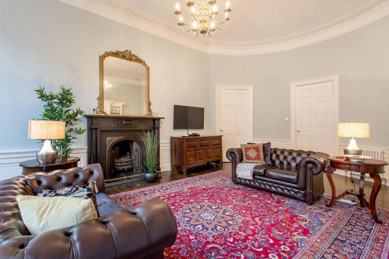 Apartment Joivy Converted Flat In Historic Building In New Town *