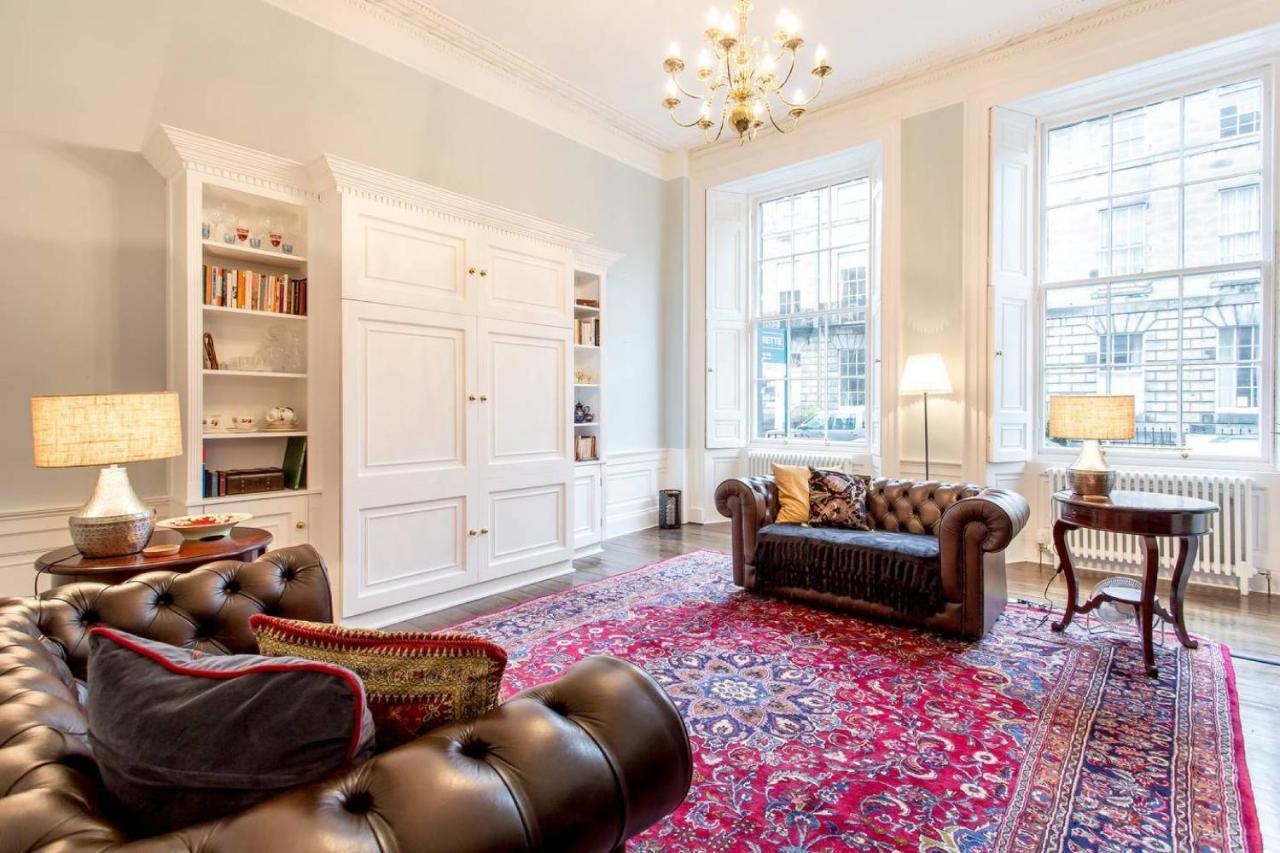 Joivy Converted Flat In Historic Building In New Town *