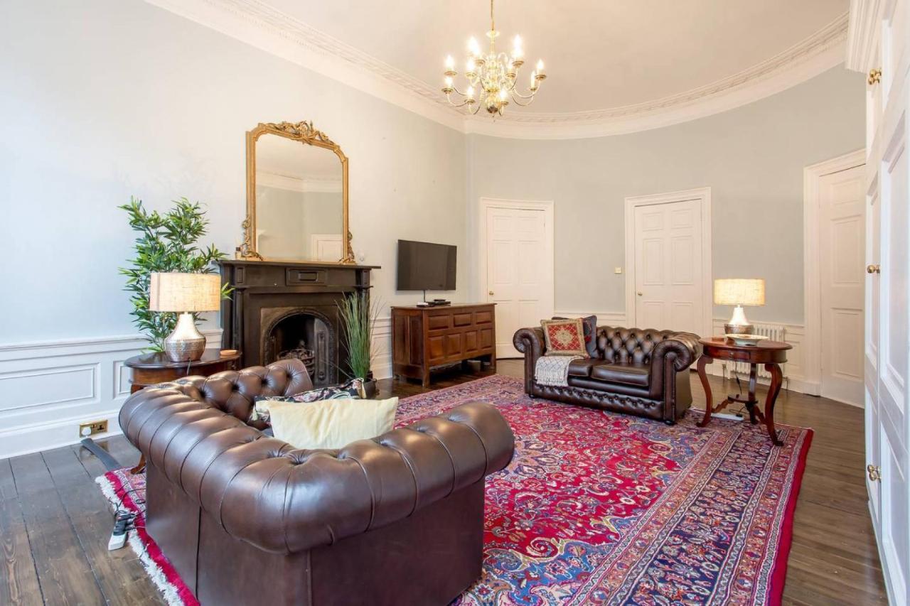 Joivy Converted Flat In Historic Building In New Town Apartment Edinburgh
