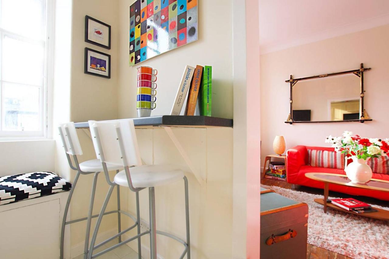 Joivy Bright Flat With Workspace In New Town Apartment Edinburgh