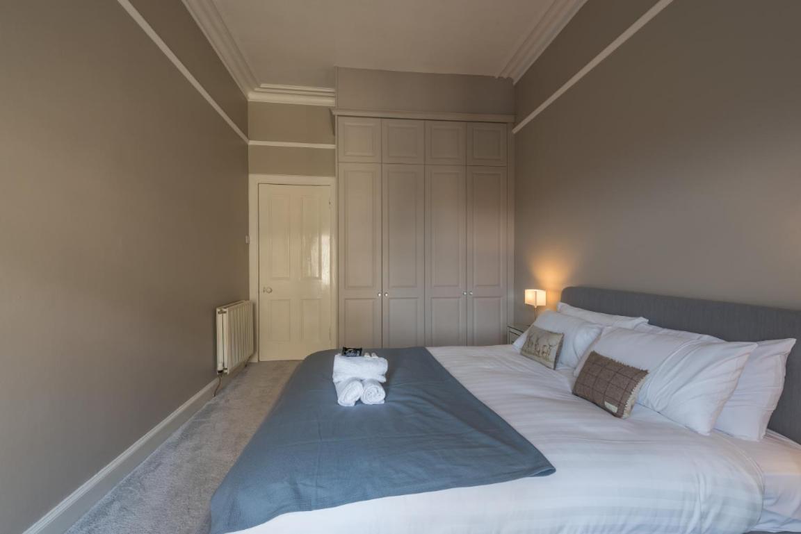 Bruntsfield Place - Beautiful 2 Bed With Spectacular Views!