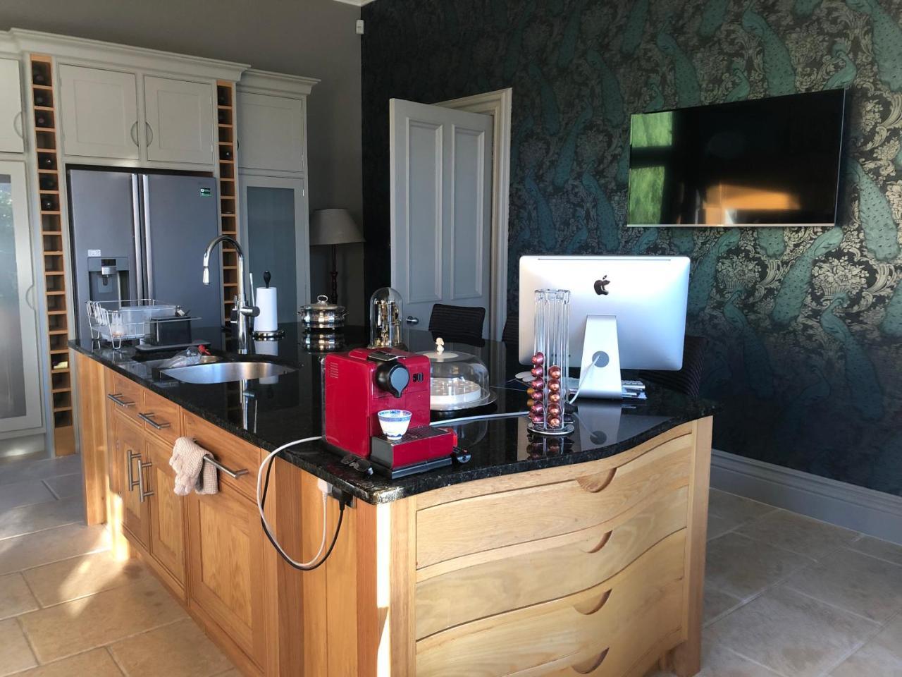 Bed & Breakfast Claremont House 5*