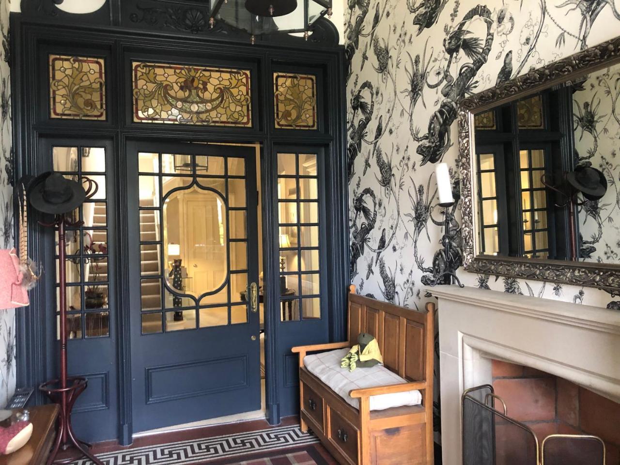 Claremont House Bed & Breakfast 5*