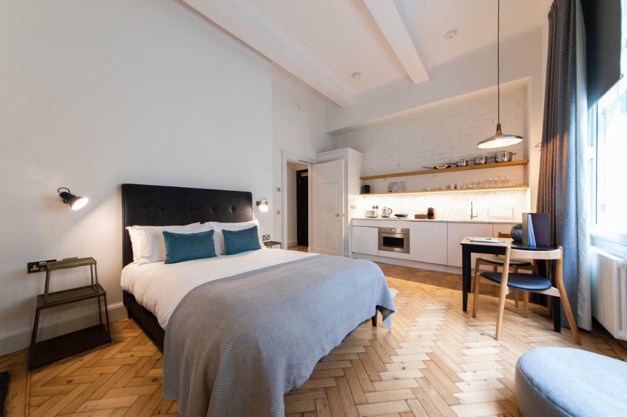 Apartment Linton Collection - The West Wing *