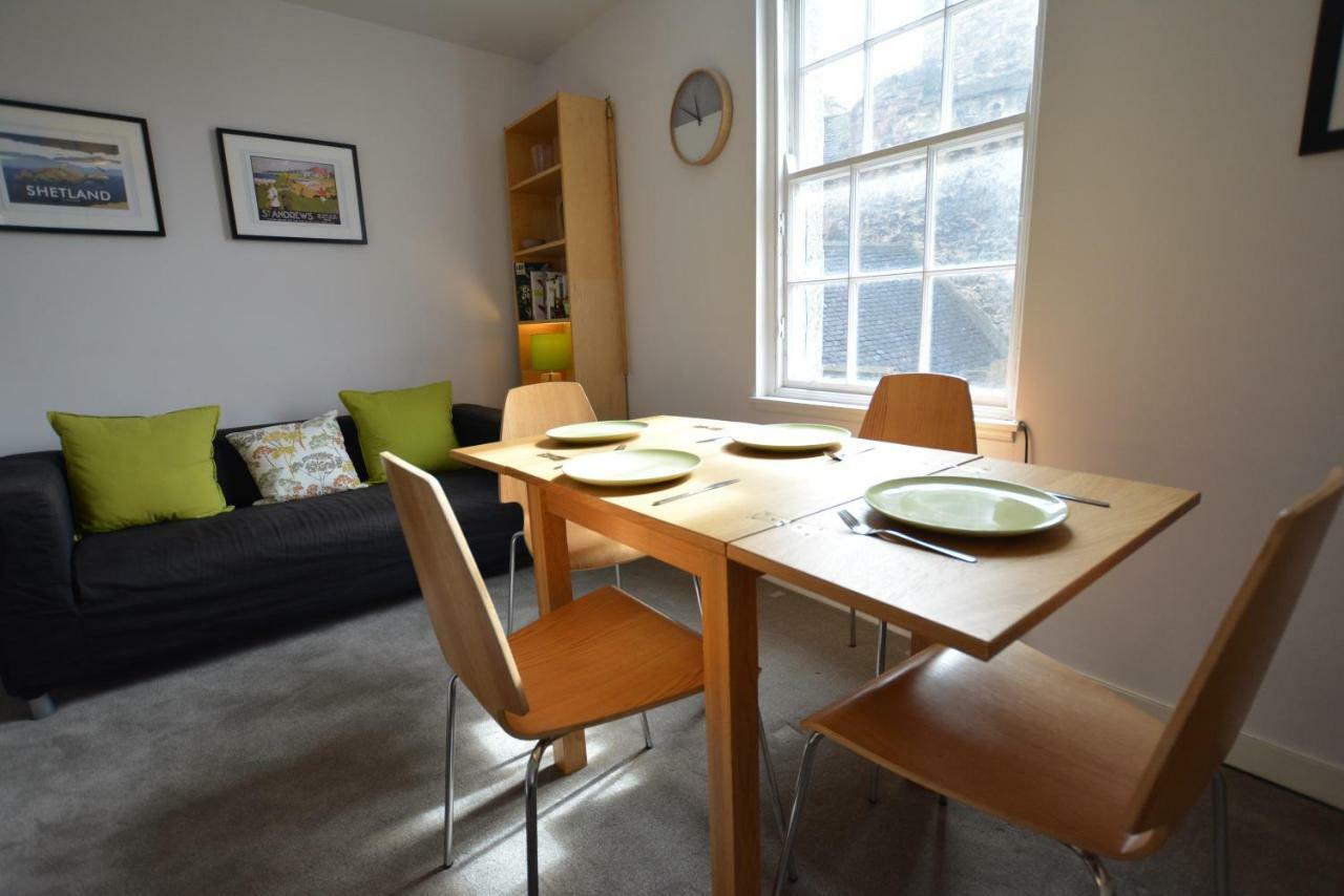Apartment The Bolthole - Fantastic Old Town Location!