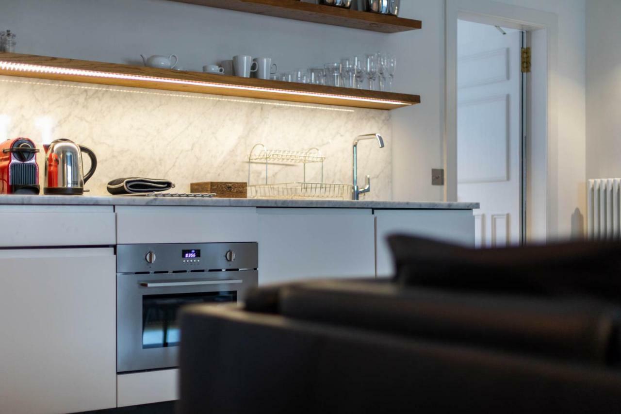 Apartment Linton Collection - The West Wing *