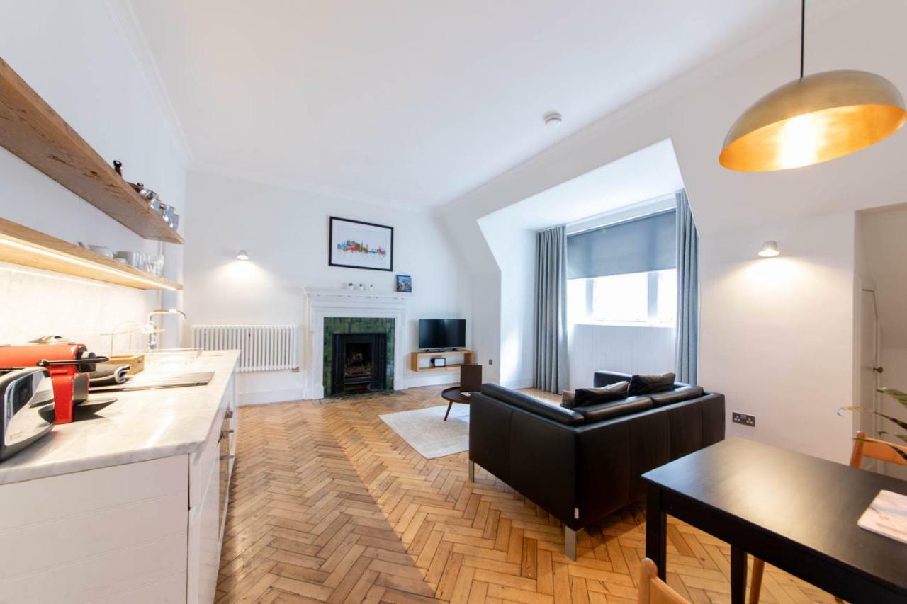 Apartment Linton Collection - The West Wing *