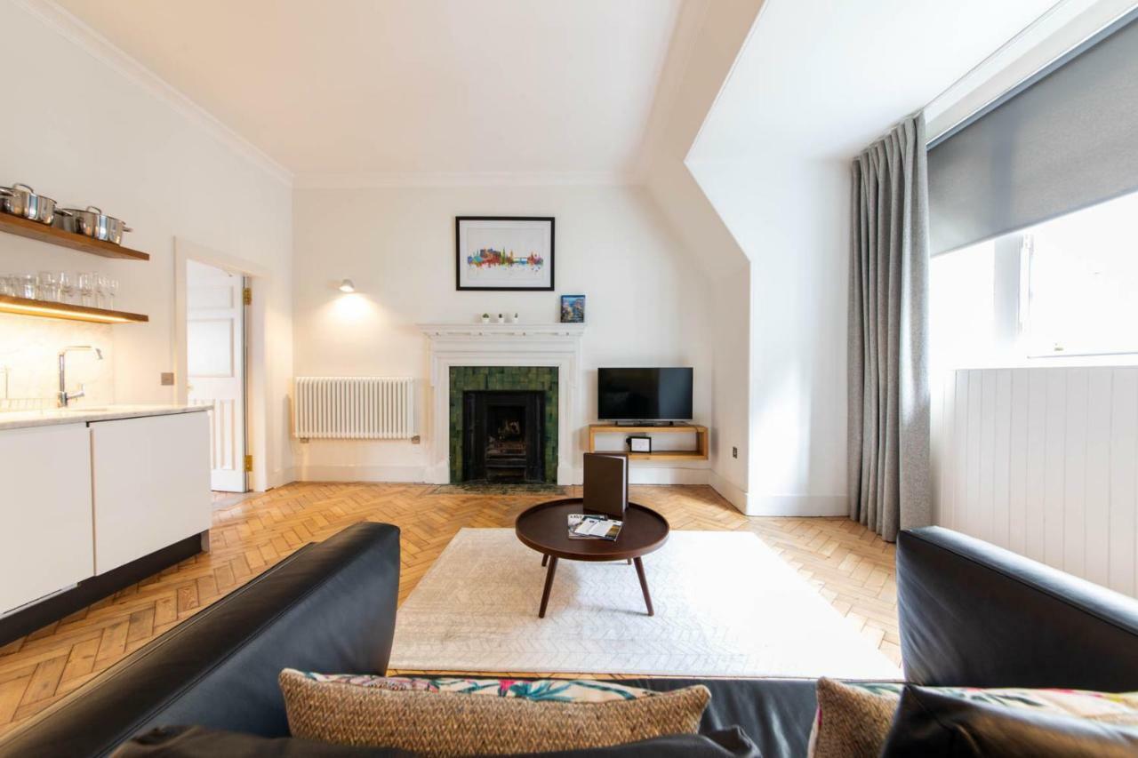 Apartment Linton Collection - The West Wing