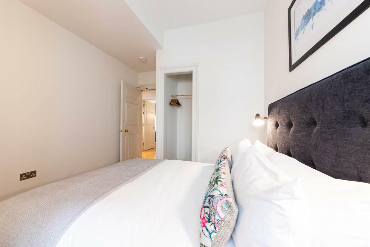 Apartment Linton Collection - The West Wing *