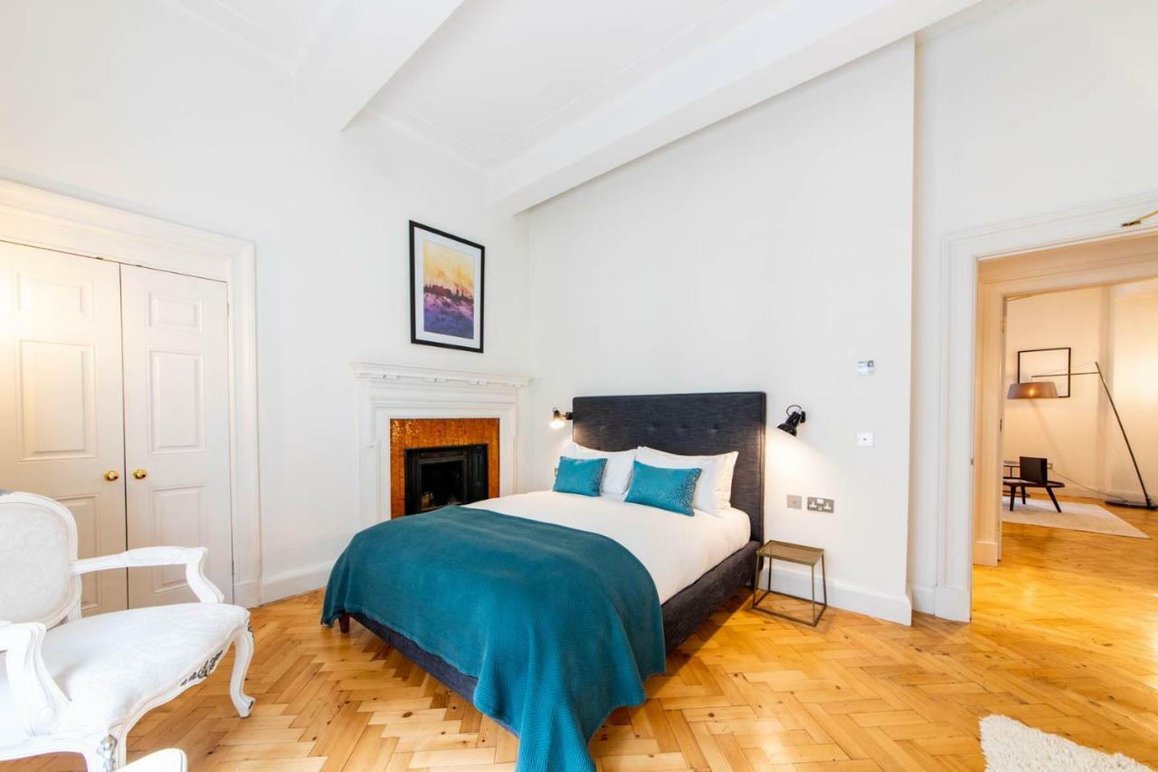 Linton Collection - The West Wing * Edinburgh