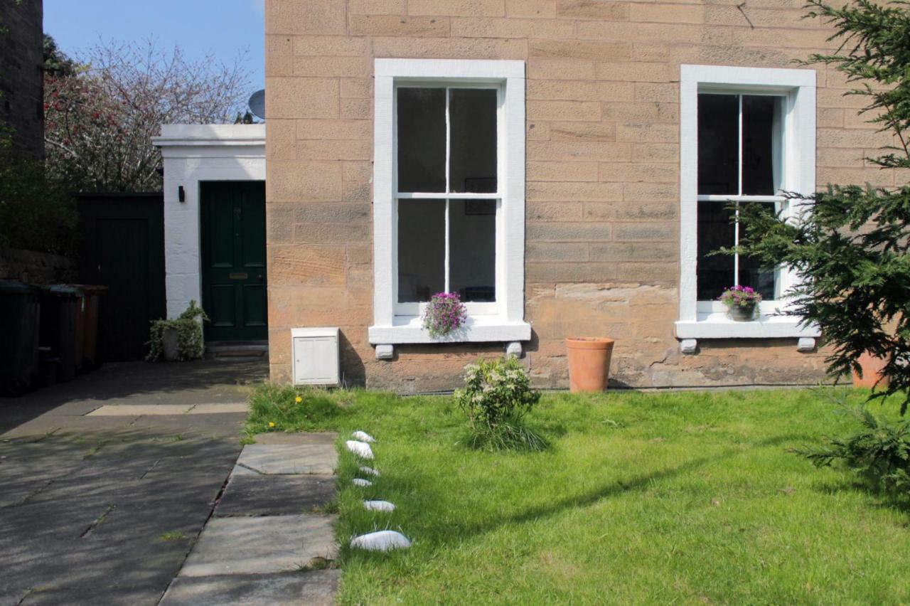 Silver Lining - Gilmore House With Parking & Garden *
