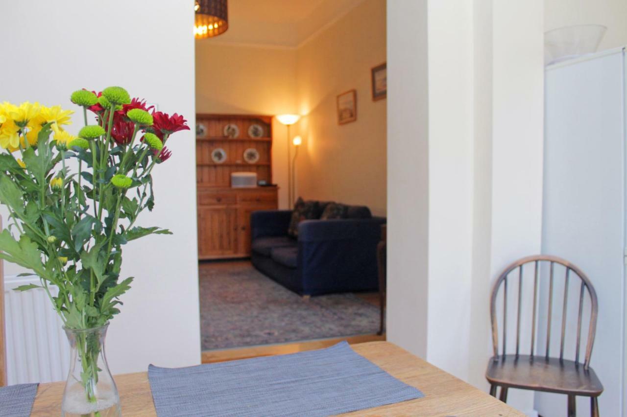 Silver Lining - Gilmore House With Parking & Garden *