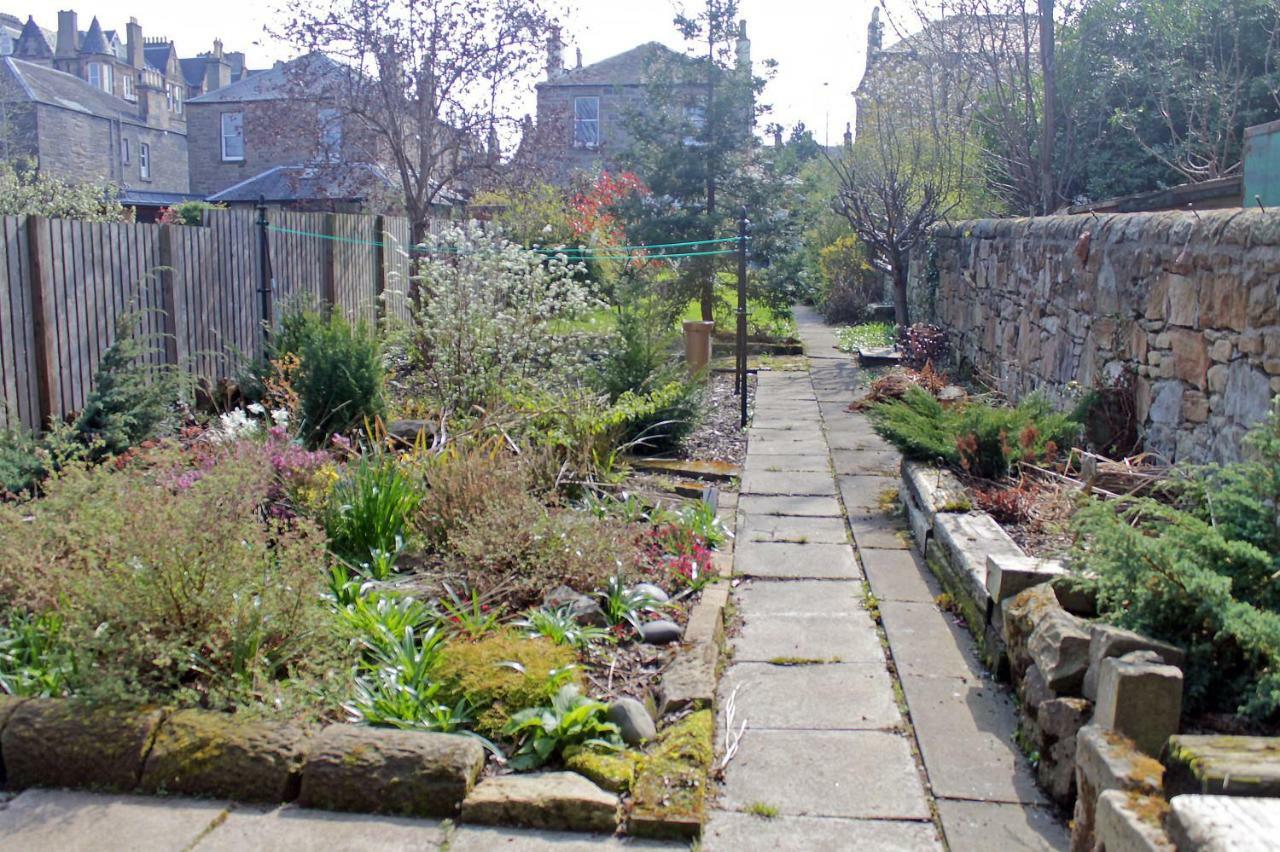 Silver Lining - Gilmore House With Parking & Garden Apartment Edinburgh