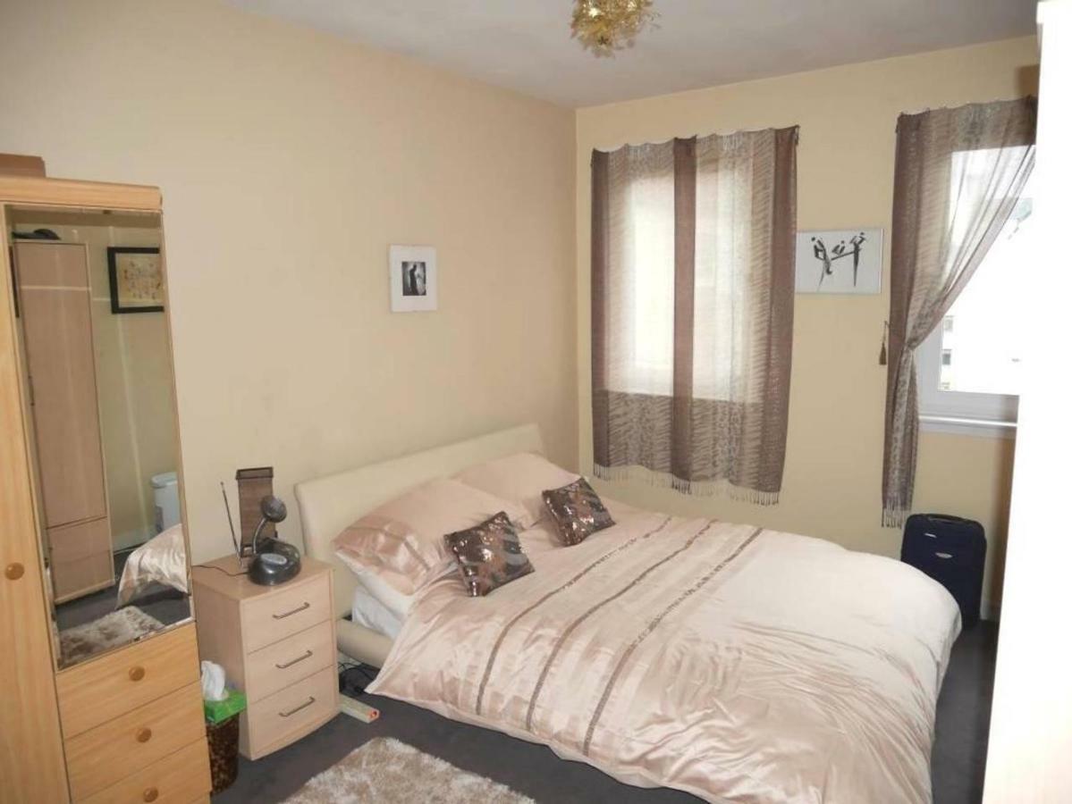 1 Bed In The Heart Of Edinburgh's Old Town Edinburgh