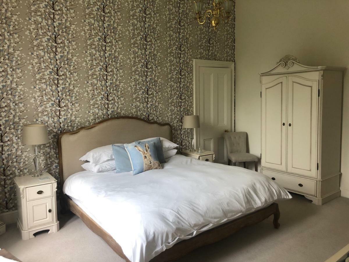 Bed & Breakfast Claremont House 5*
