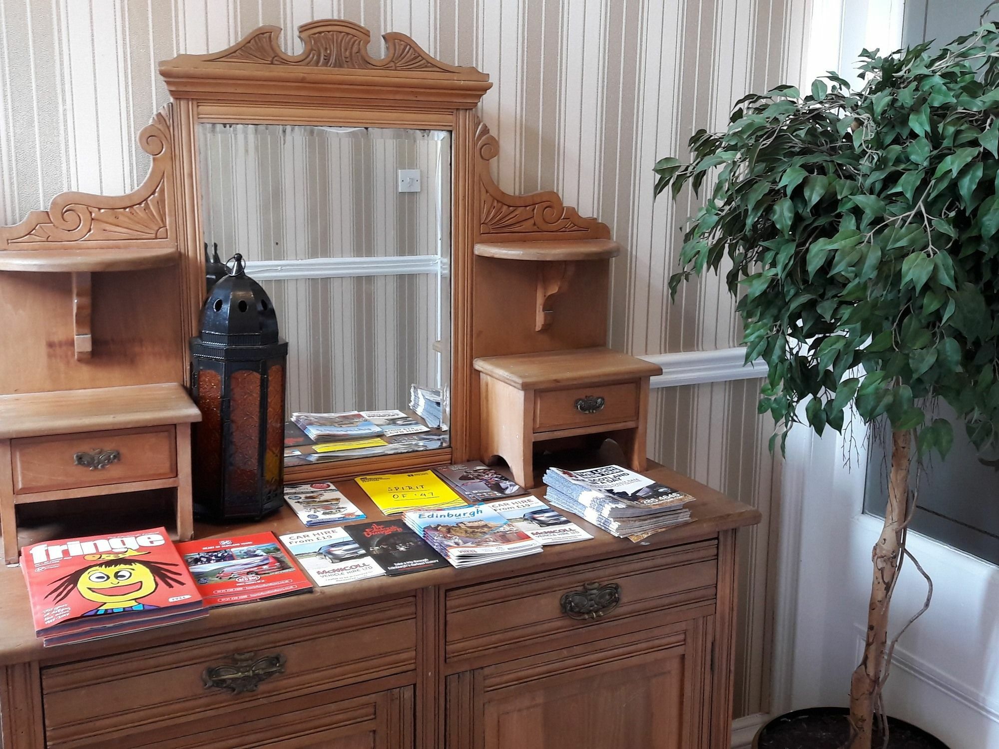 Guest house Capital House 3*