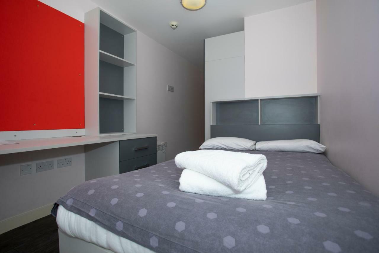 Beaverbank Place - Campus Apartment