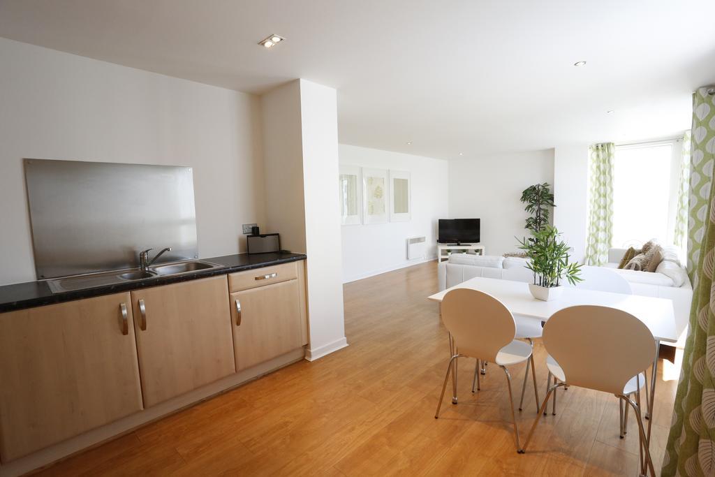 Waterfront Apartment Edinburgh