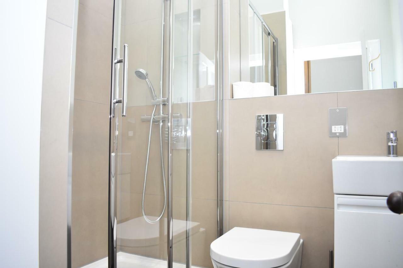 Apartment High Street - Modern Scandi Design In The Heart Of The Old Town!