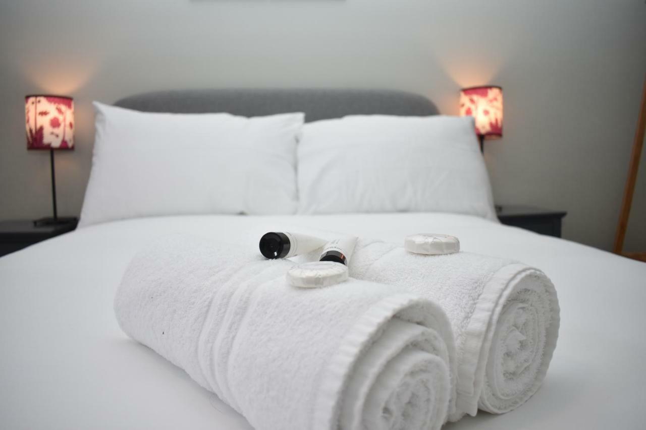 High Street - Modern Scandi Design In The Heart Of The Old Town! EDI