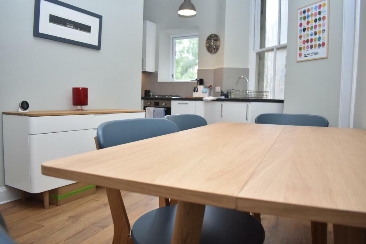 High Street - Modern Scandi Design In The Heart Of The Old Town! Apartment *