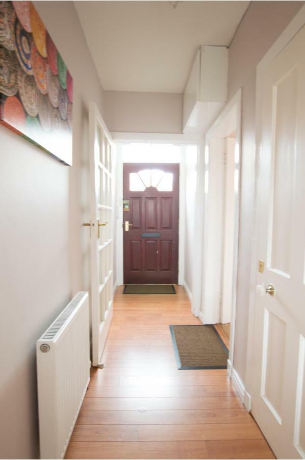 Montgomery - Stevensons Apartment Edinburgh
