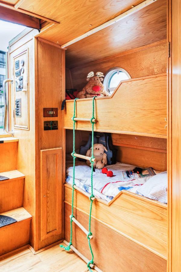 Botel - Houseboats 4*