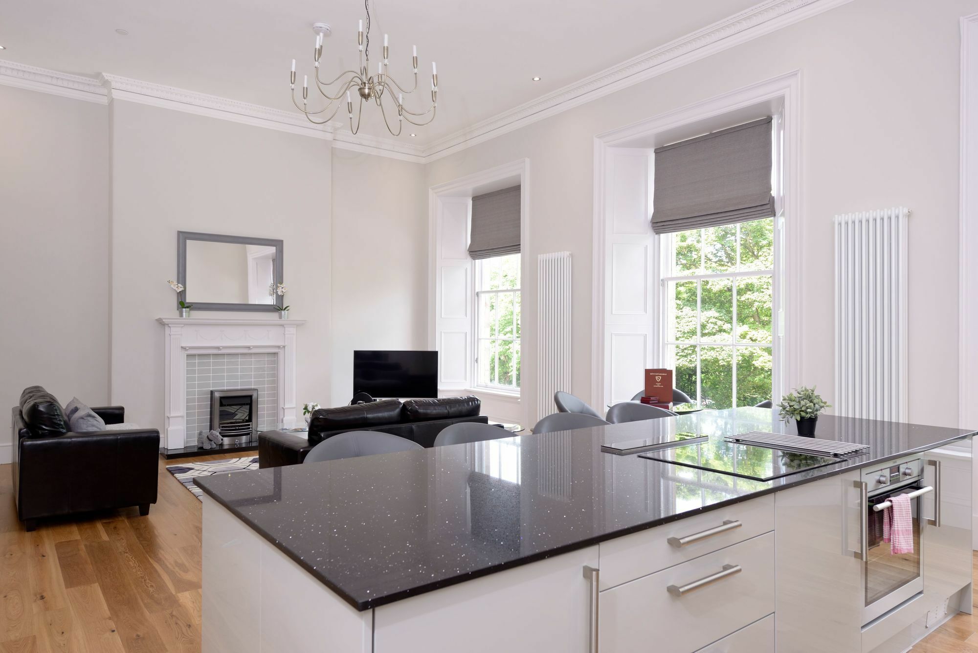 Destiny Scotland - Q-residence * Edinburgh