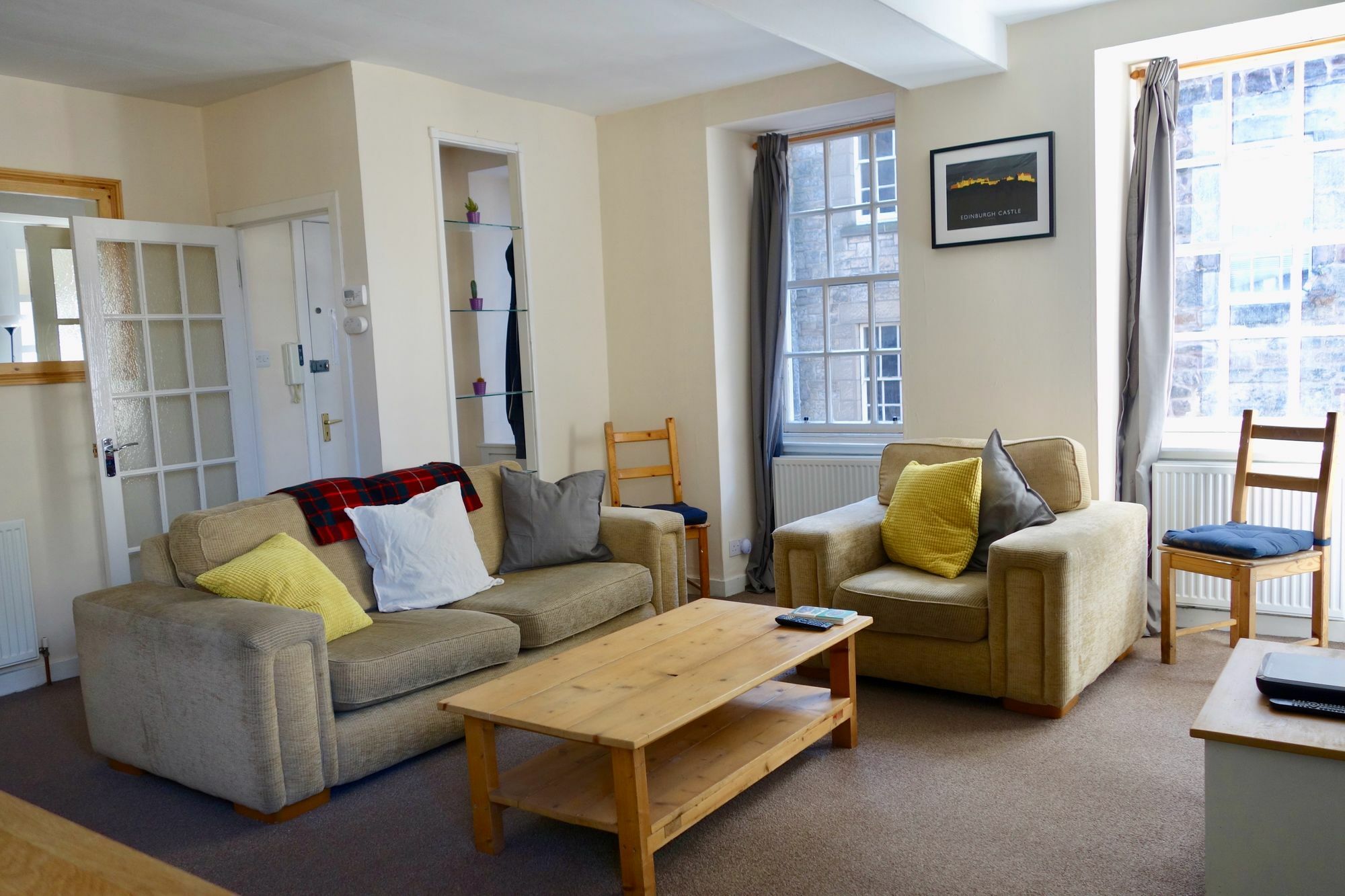1 Bedroom Near Castle Sleeps 2 * Edinburgh