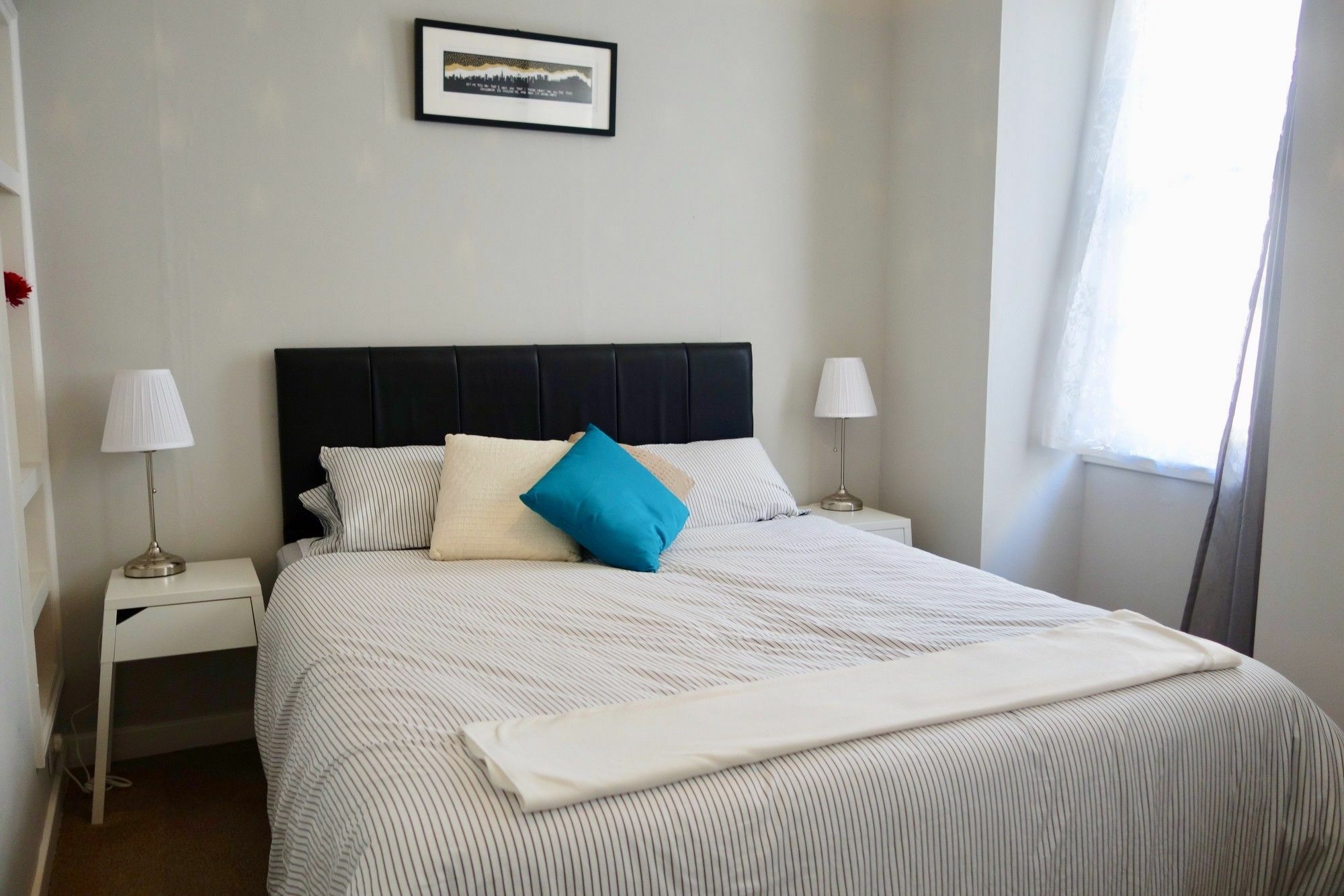 1 Bedroom Near Castle Sleeps 2 Edinburgh