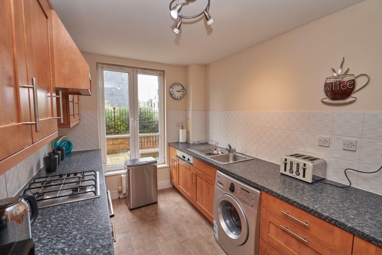 Castle - Annandale Apartment *