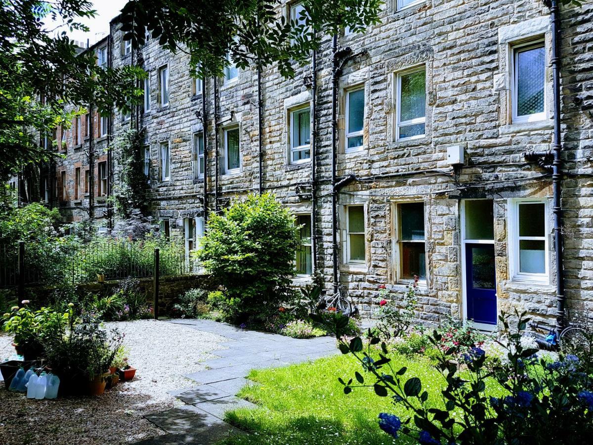 Quiet In Heart Of Apartment Edinburgh