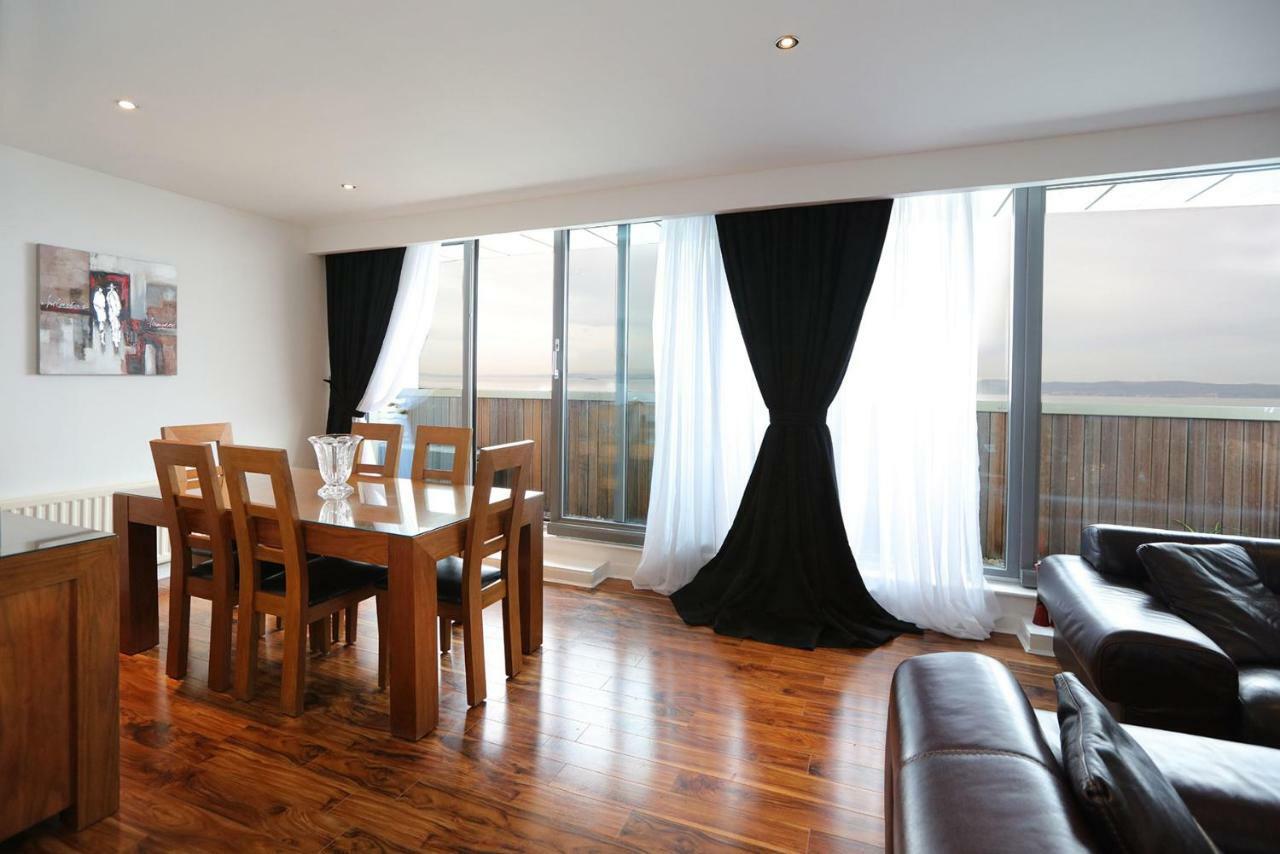 Penthouse Western Harbour Apartment EDI