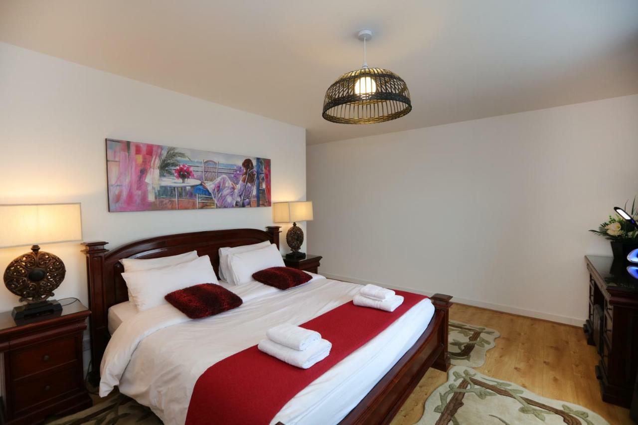 Penthouse Western Harbour Apartment *