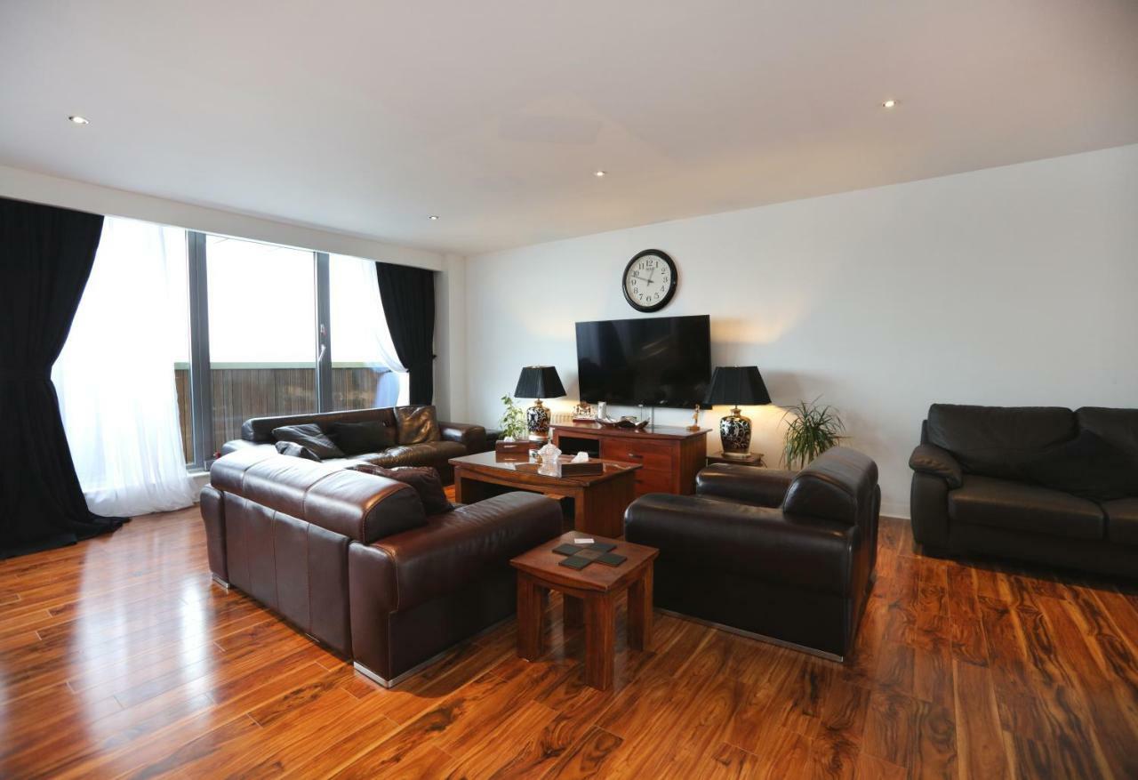 Penthouse Western Harbour Apartment *