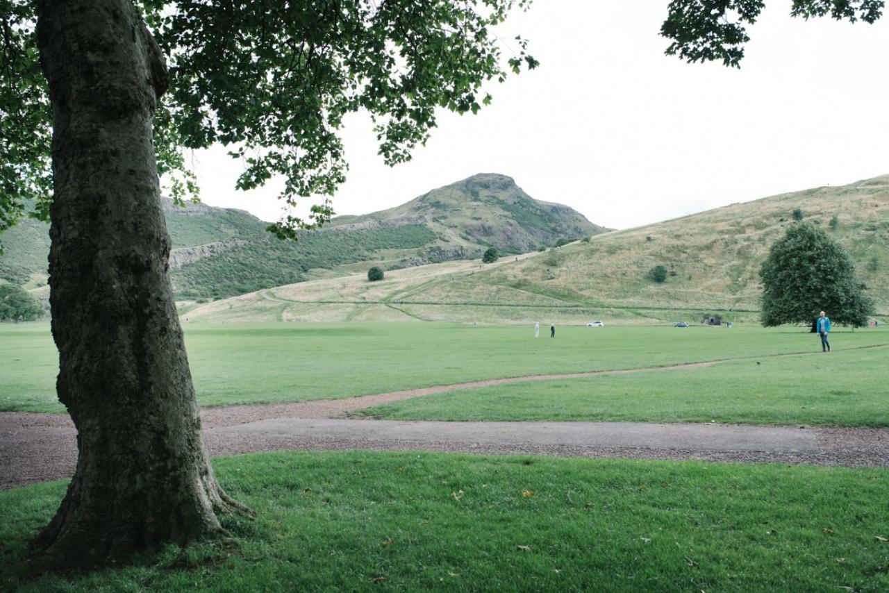 Beautiful Centre - Holyrood Park
