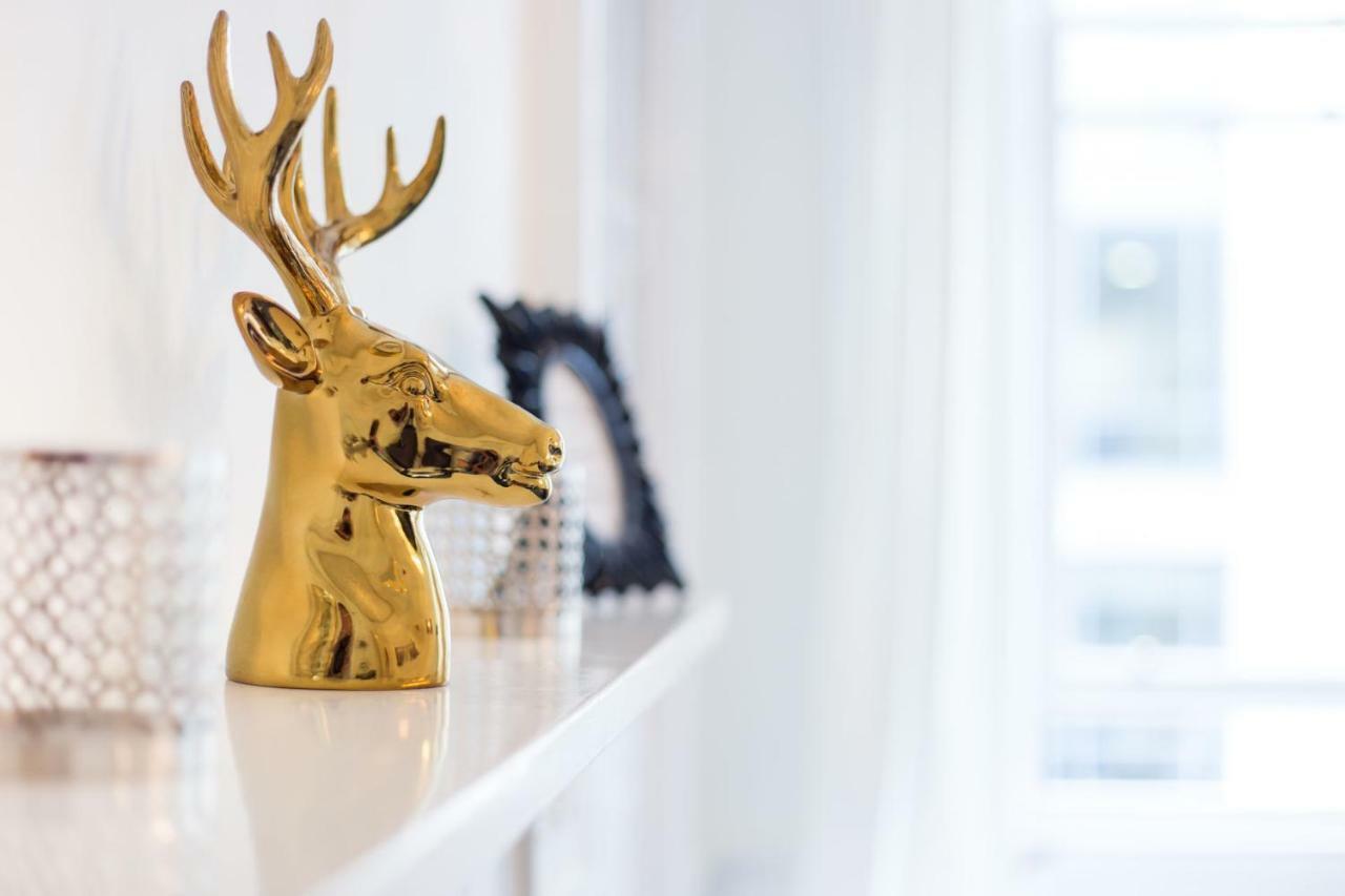 The Tartan Stag Apartment Edinburgh
