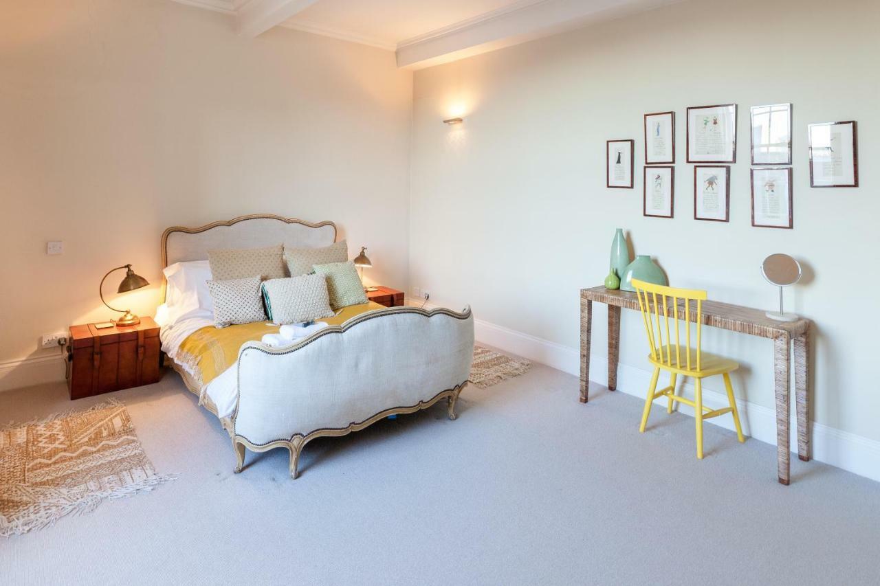 Apartment North Castle Street Luxury 3 Bedroom/3 Bathroom *
