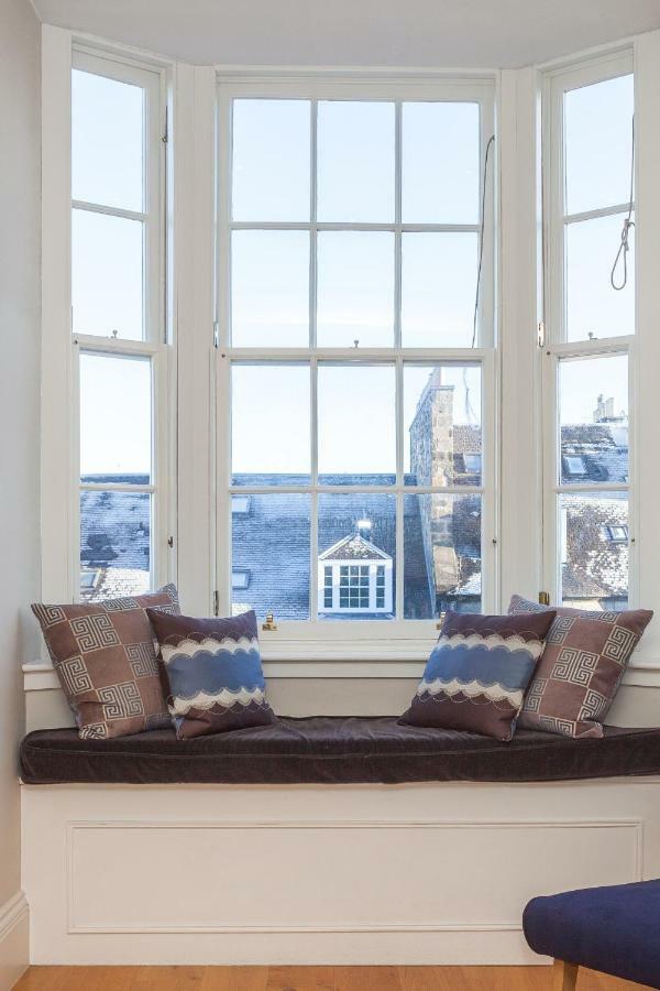 Apartment North Castle Street Luxury 3 Bedroom/3 Bathroom *