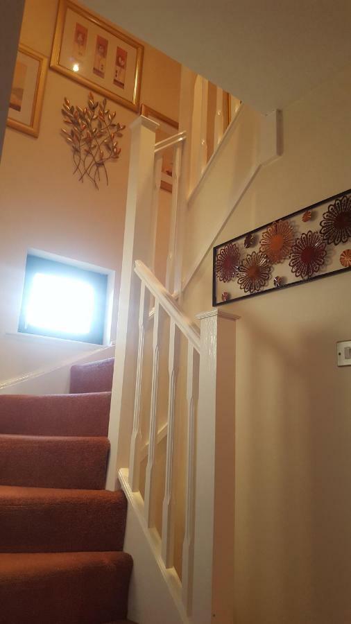 Penthouse Apartment Sleeps 11 * EDI