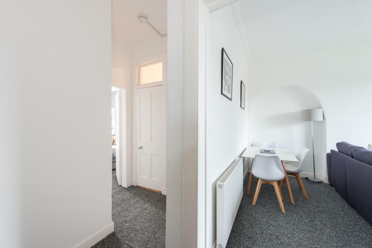 The Roseburn Apartment *