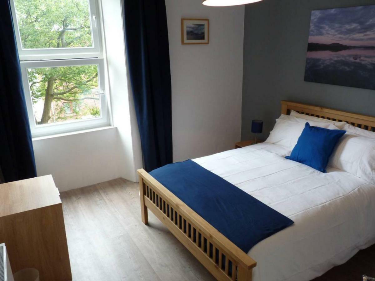 Downfield Place - Bright Flat 15 Minutes To Princes St Apartment