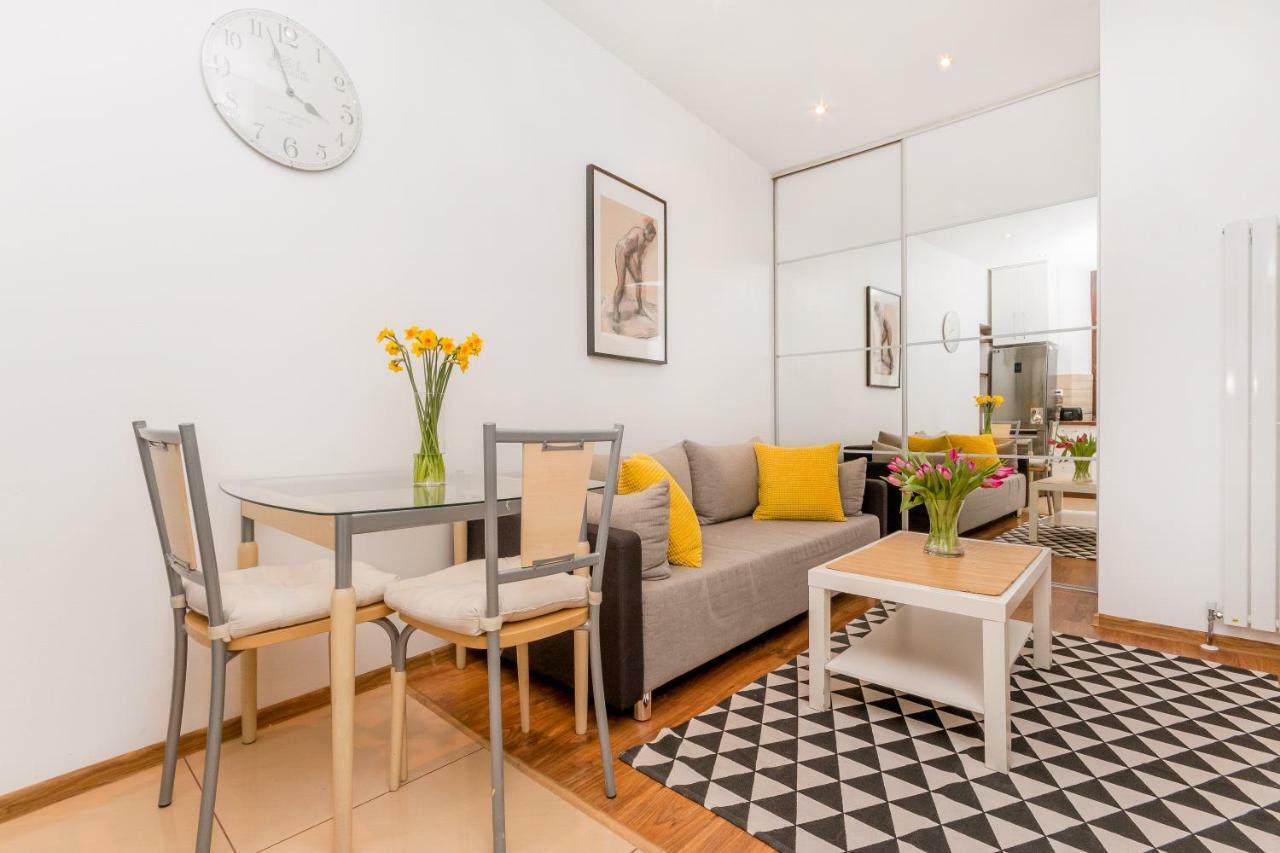 Beautiful Holyrood Park Apartment EDI