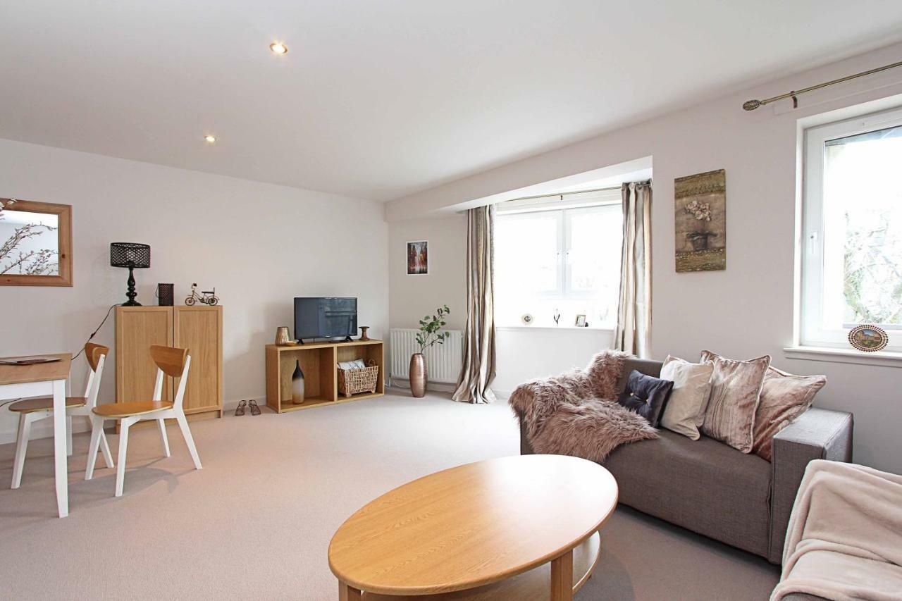 Coburg Street Apartment