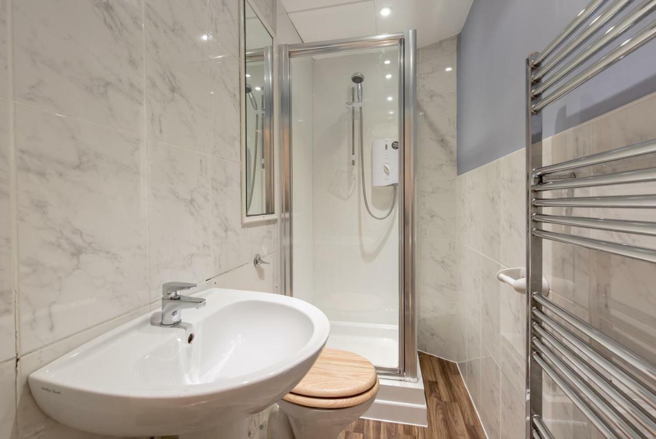 Rose Street Apartment *