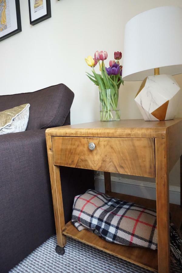 Comfortable Central West End Apartment