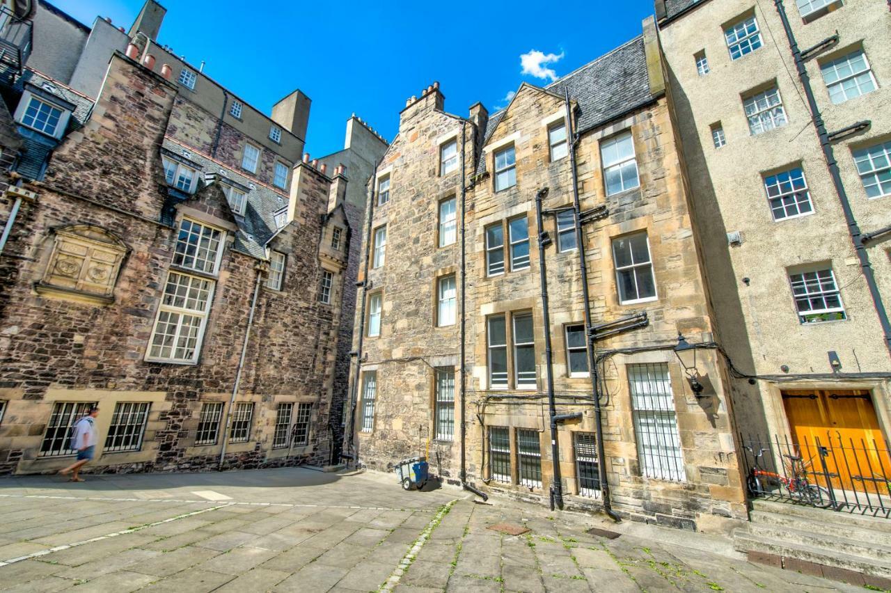 Modern Flat With Fantastic Views Apartment Edinburgh