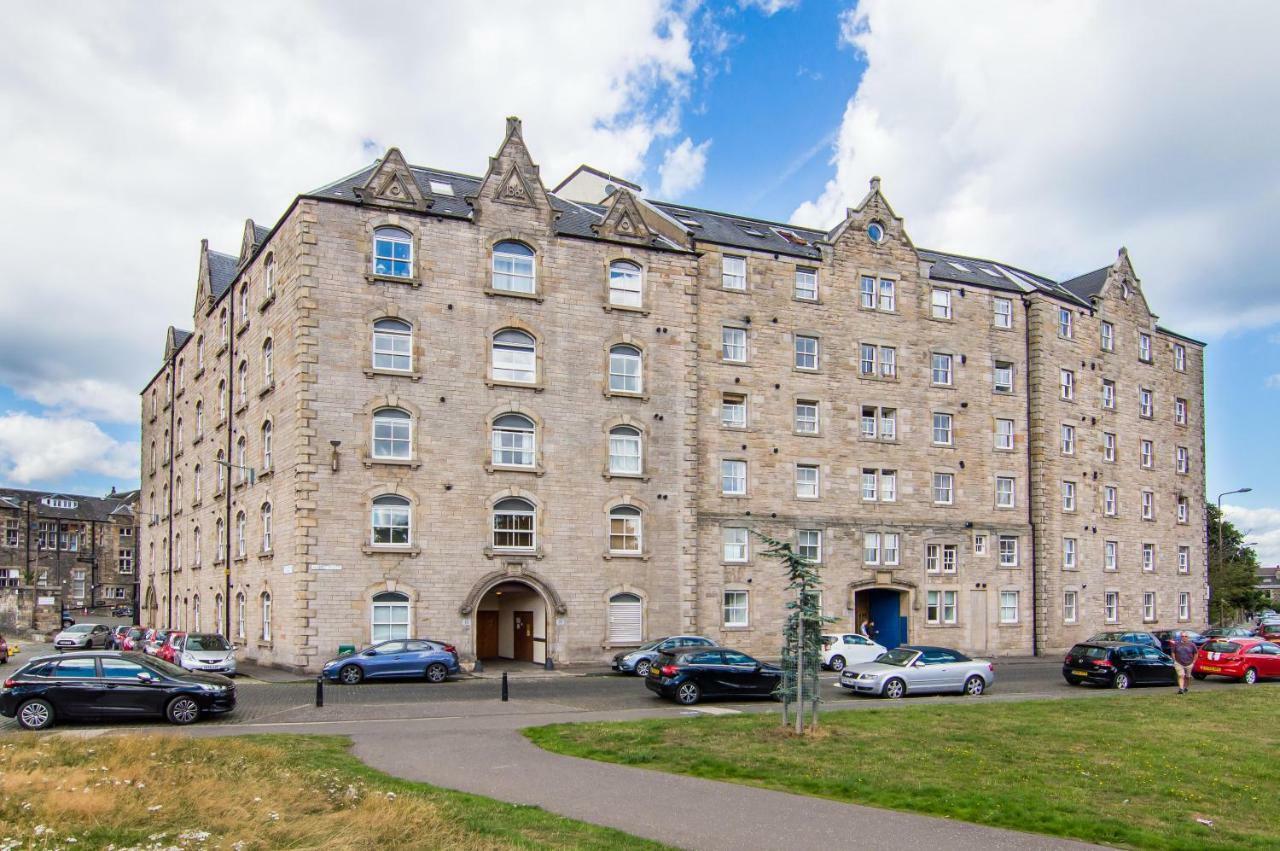 John's Place * EDI
