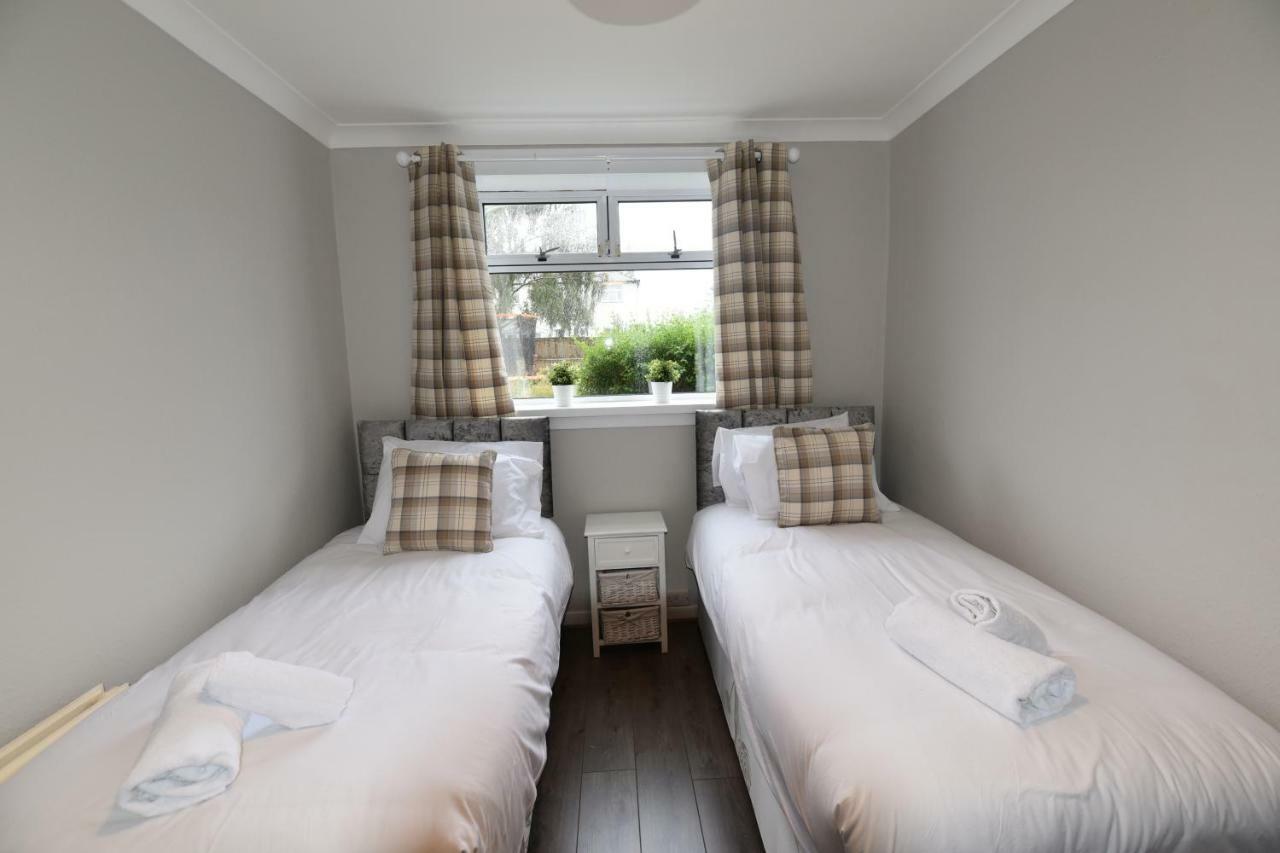 Sighthill 3 Bedrooms With Private Garden Edinburgh