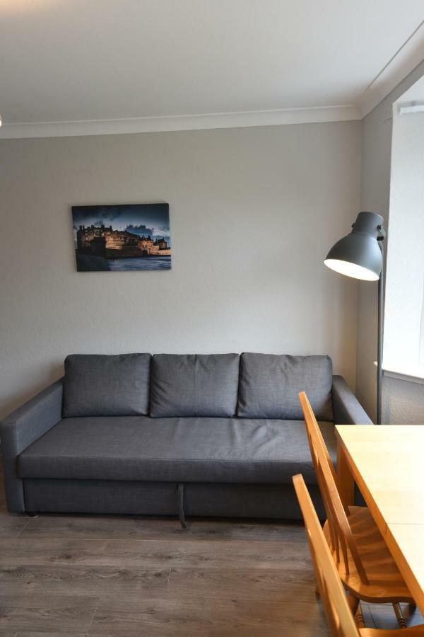 Sighthill 3 Bedrooms With Private Garden